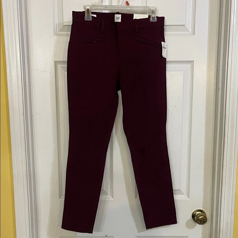 NWT GAP Women's Deep Burgundy skinny Ankle Jeans size 6 - Picture 1 of 9